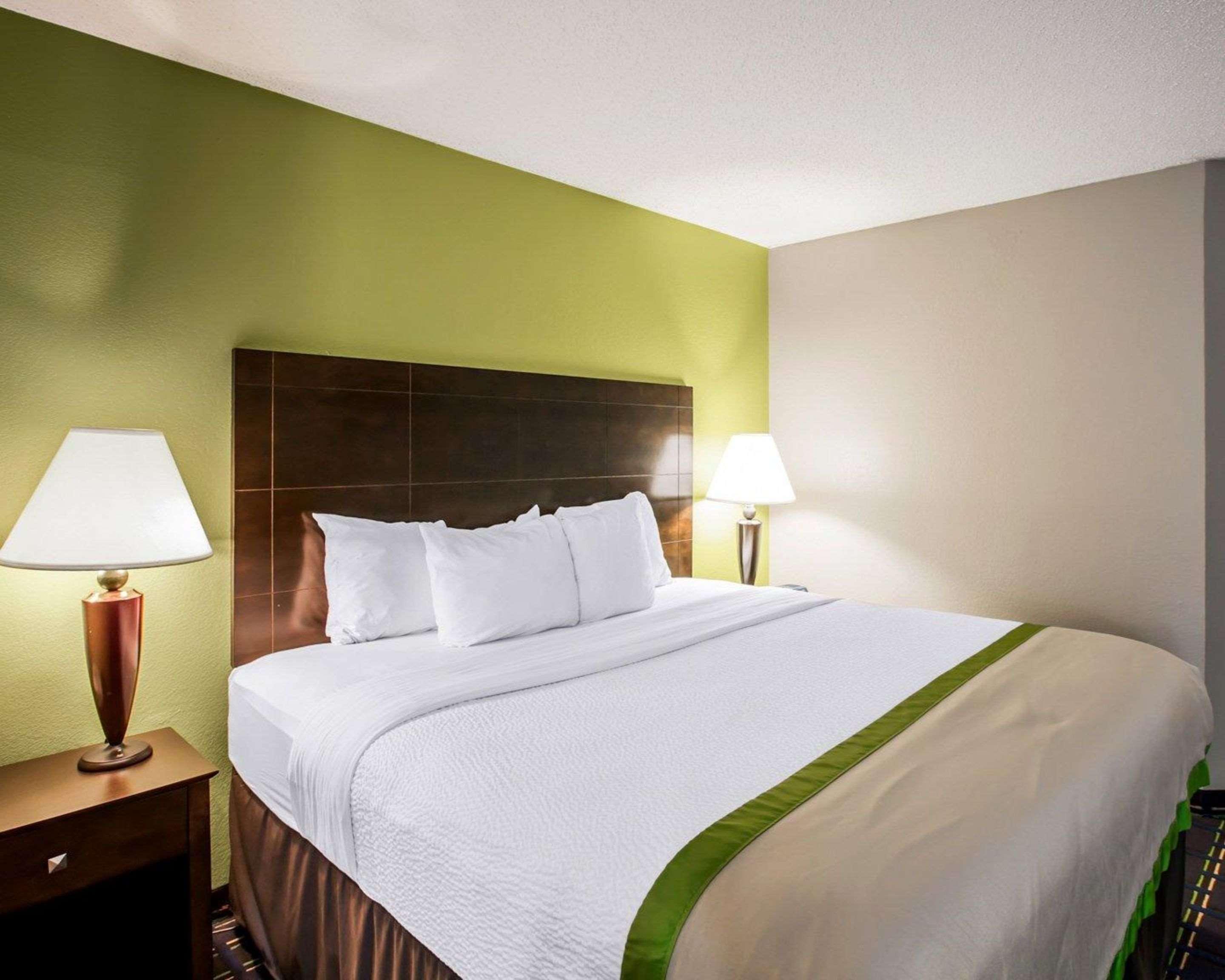 Clarion Inn Asheville Airport Fletcher Ngoại thất bức ảnh