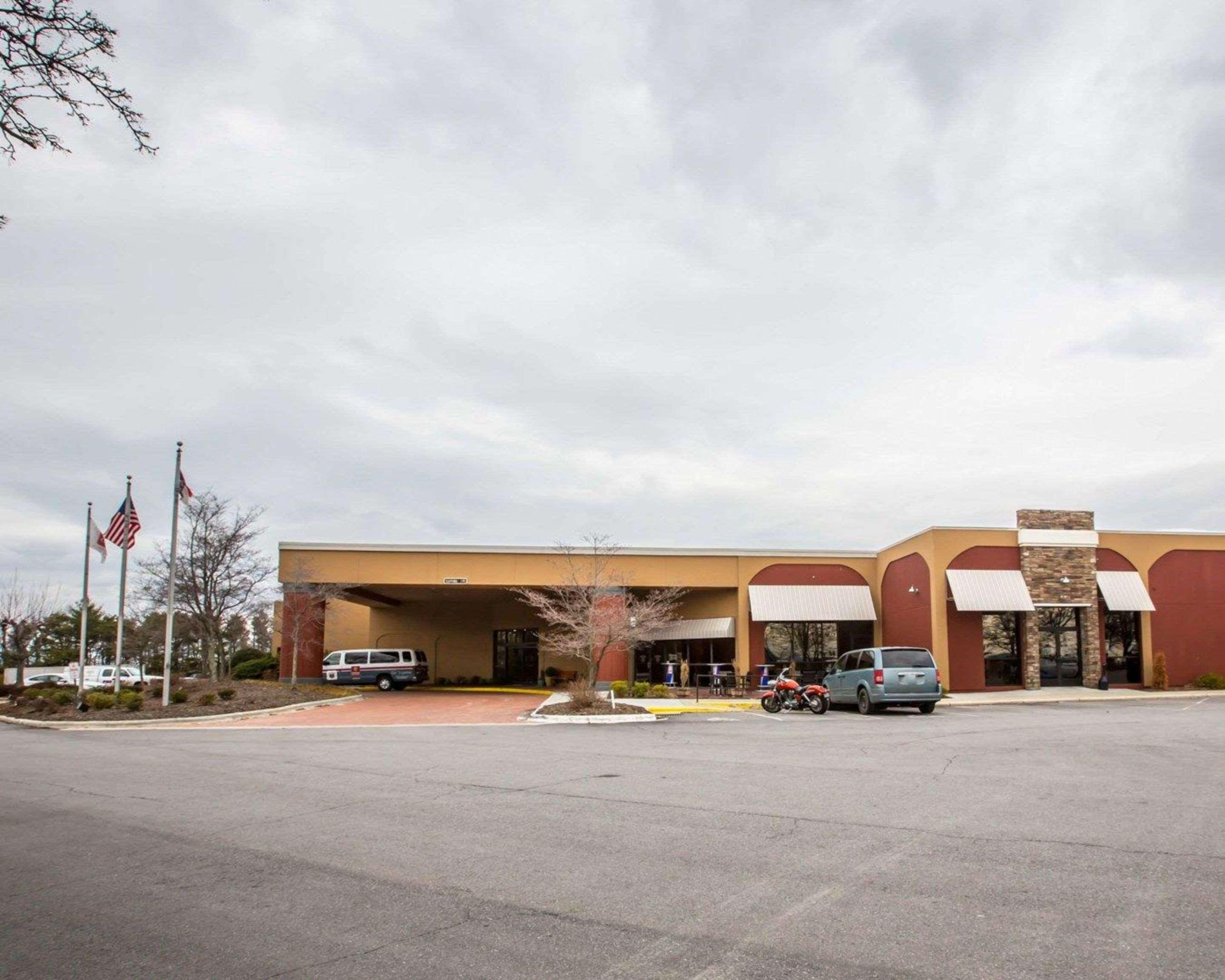 Clarion Inn Asheville Airport Fletcher Ngoại thất bức ảnh