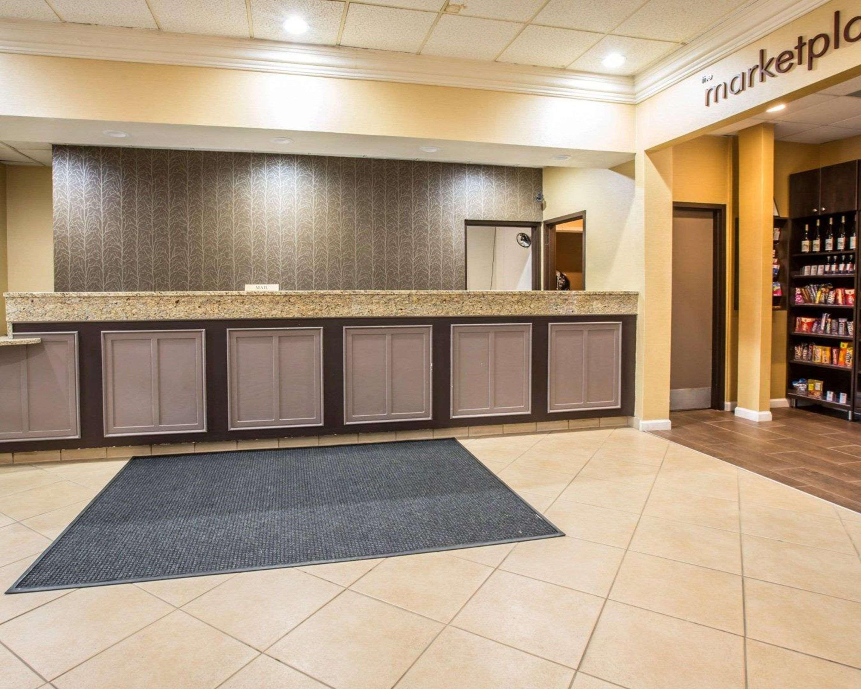 Clarion Inn Asheville Airport Fletcher Ngoại thất bức ảnh