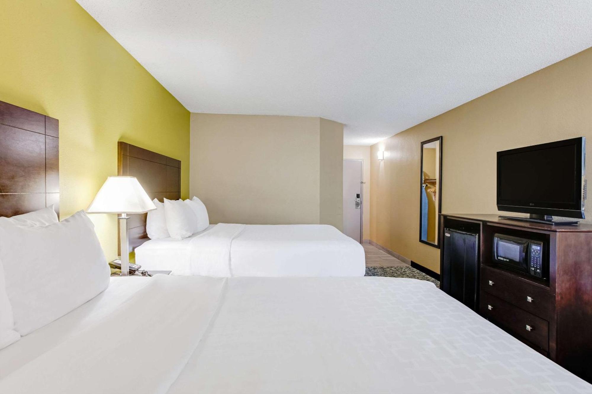 Clarion Inn Asheville Airport Fletcher Ngoại thất bức ảnh