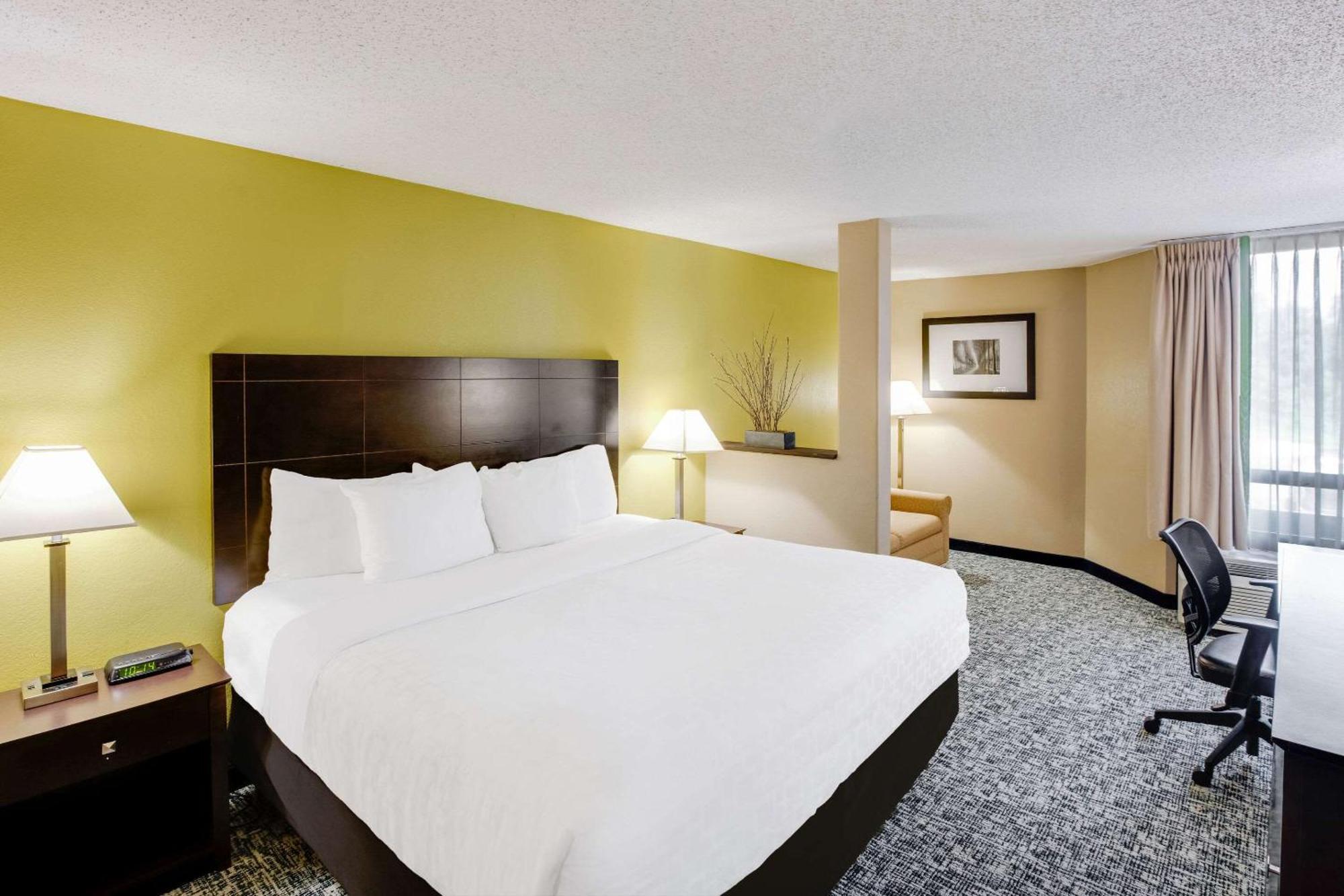 Clarion Inn Asheville Airport Fletcher Ngoại thất bức ảnh