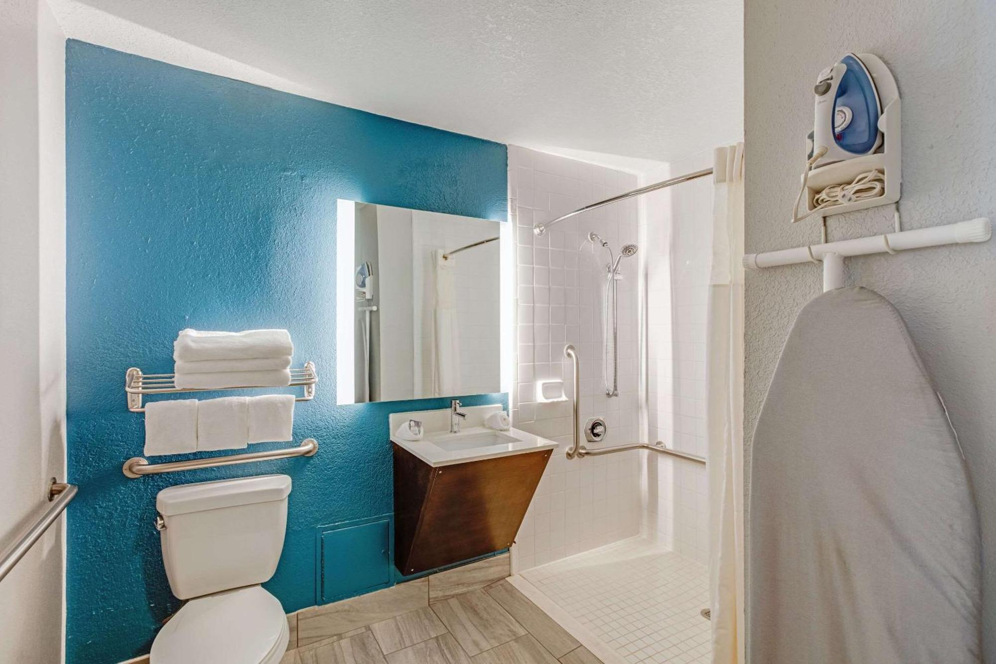 Clarion Inn Asheville Airport Fletcher Ngoại thất bức ảnh