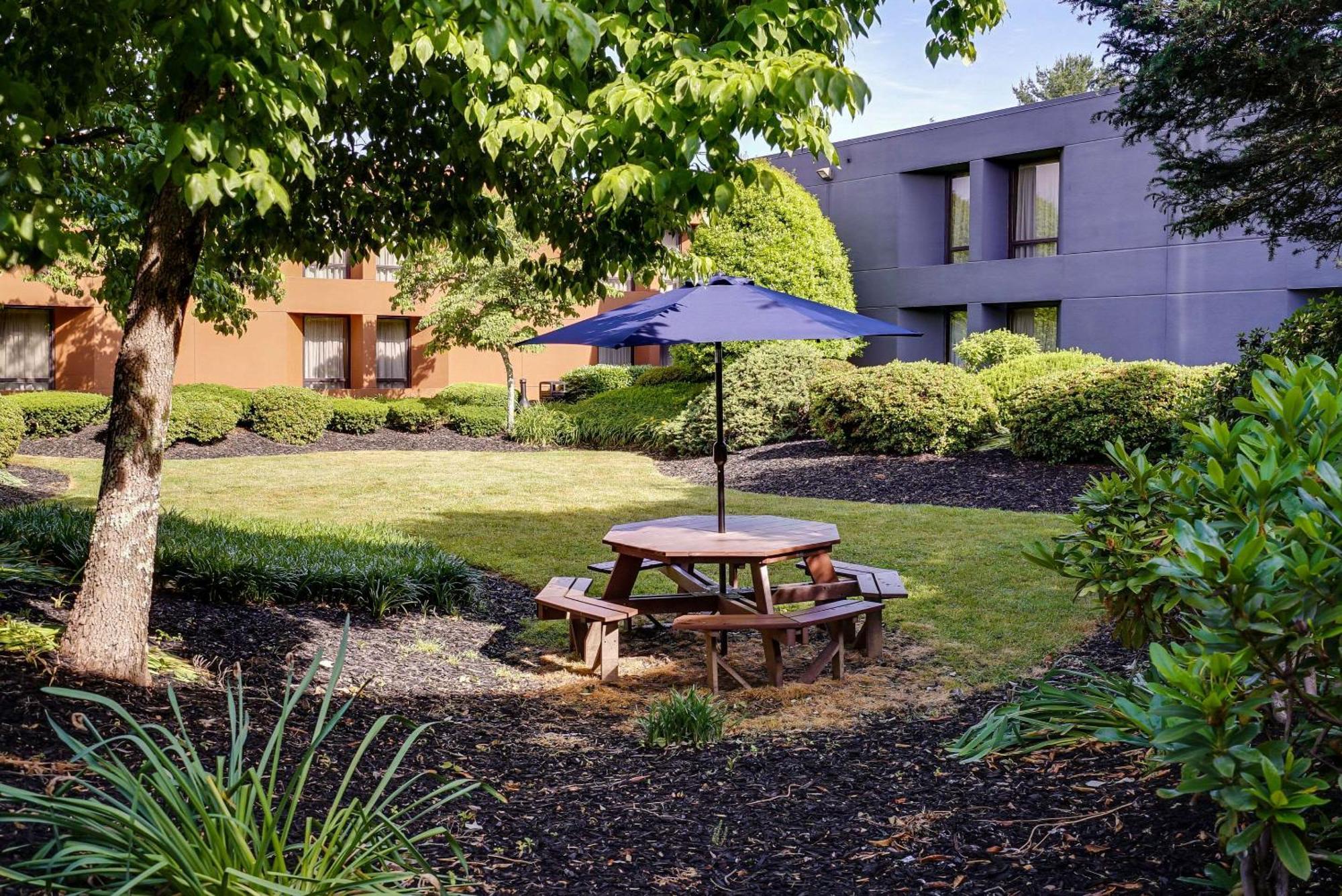 Clarion Inn Asheville Airport Fletcher Ngoại thất bức ảnh