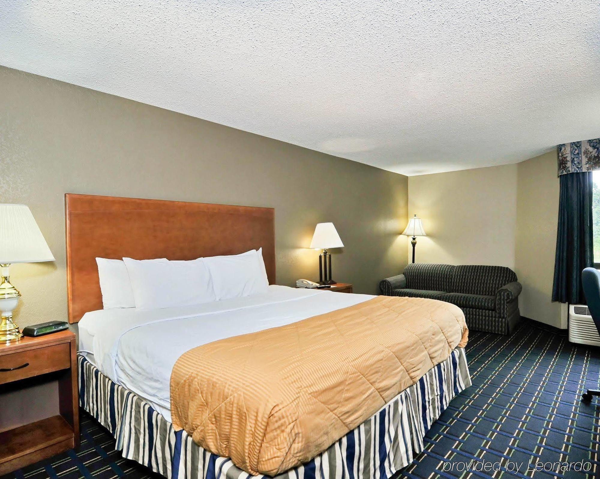 Clarion Inn Asheville Airport Fletcher Ngoại thất bức ảnh