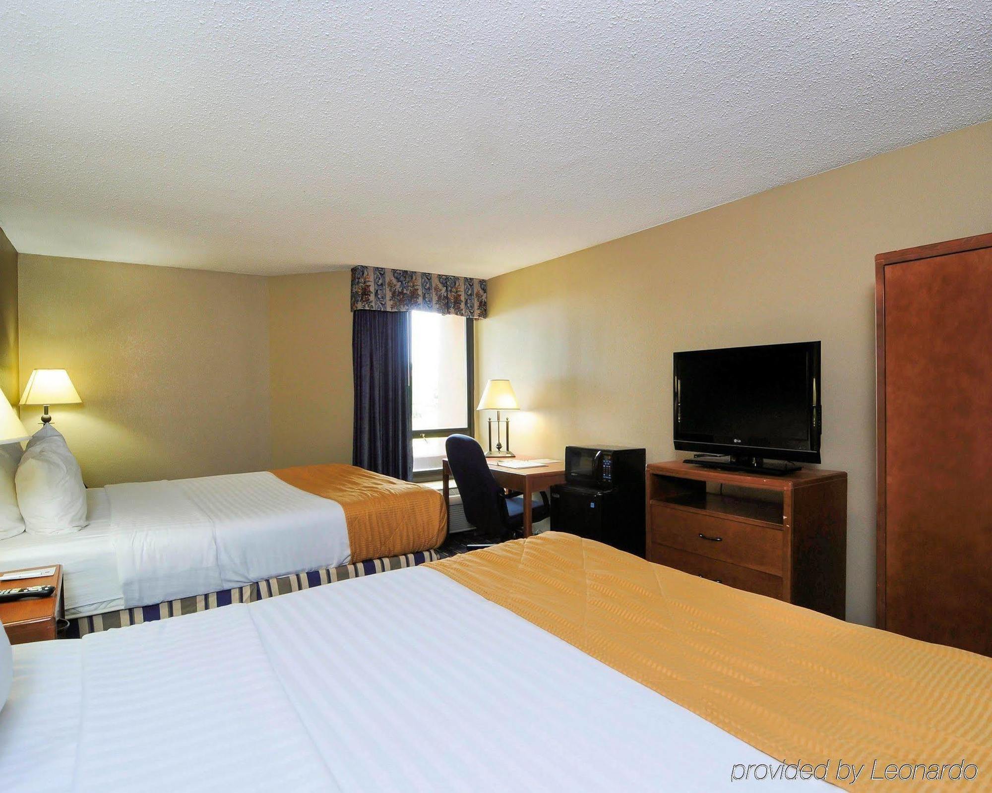 Clarion Inn Asheville Airport Fletcher Ngoại thất bức ảnh
